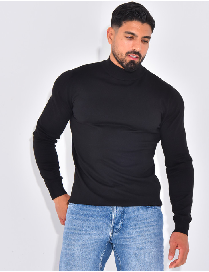 Pull fin à petit col