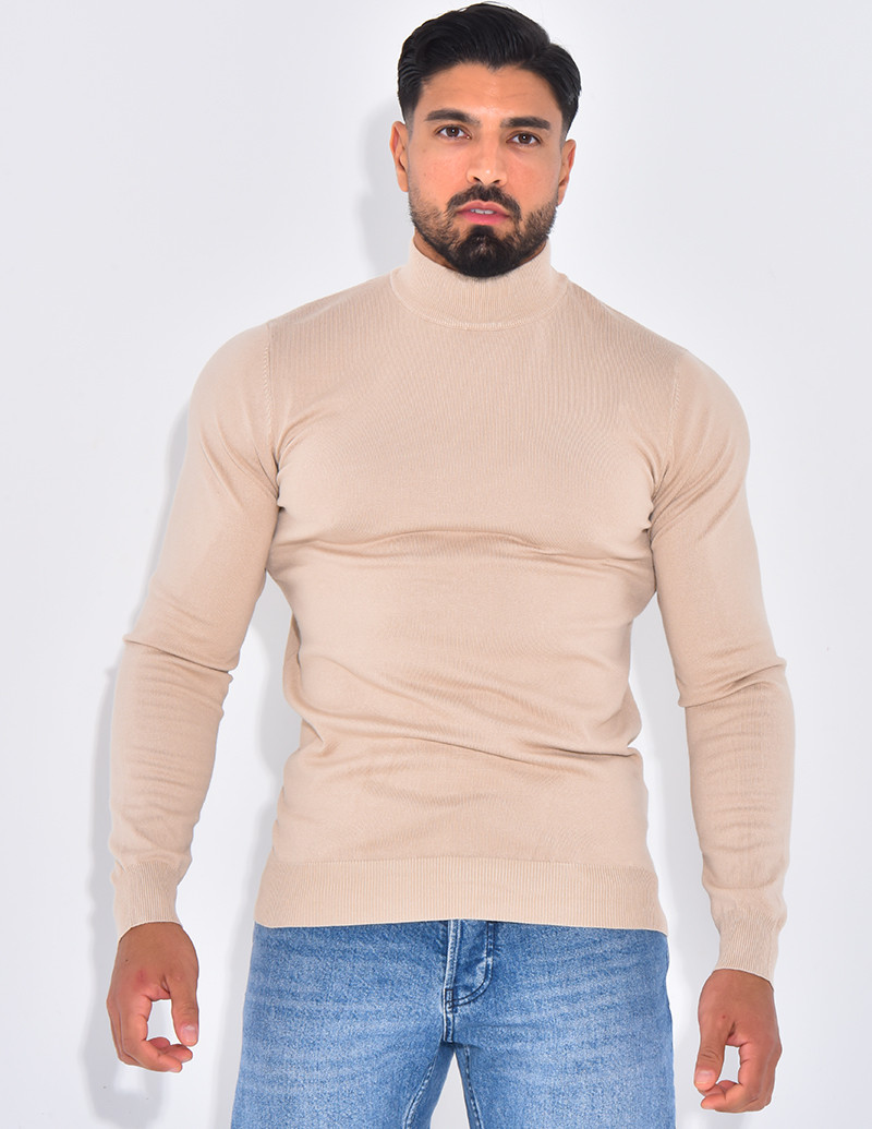 Pull fin à petit col