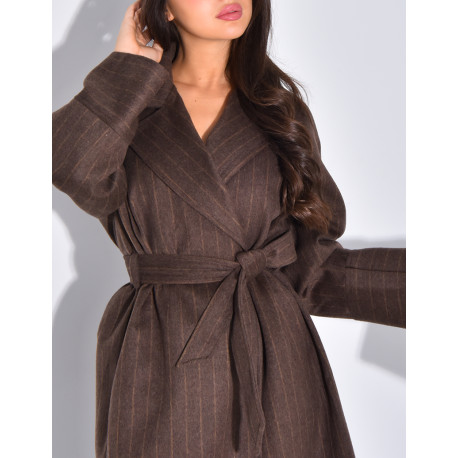 Manteau très long en laine ceinturé à rayures