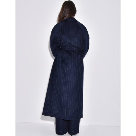 Manteau très long en laine ceinturé à rayures