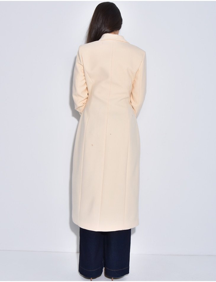 Manteau très cintré à boutons dorés
