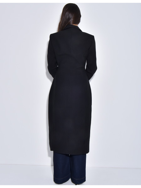 Manteau très cintré à boutons dorés