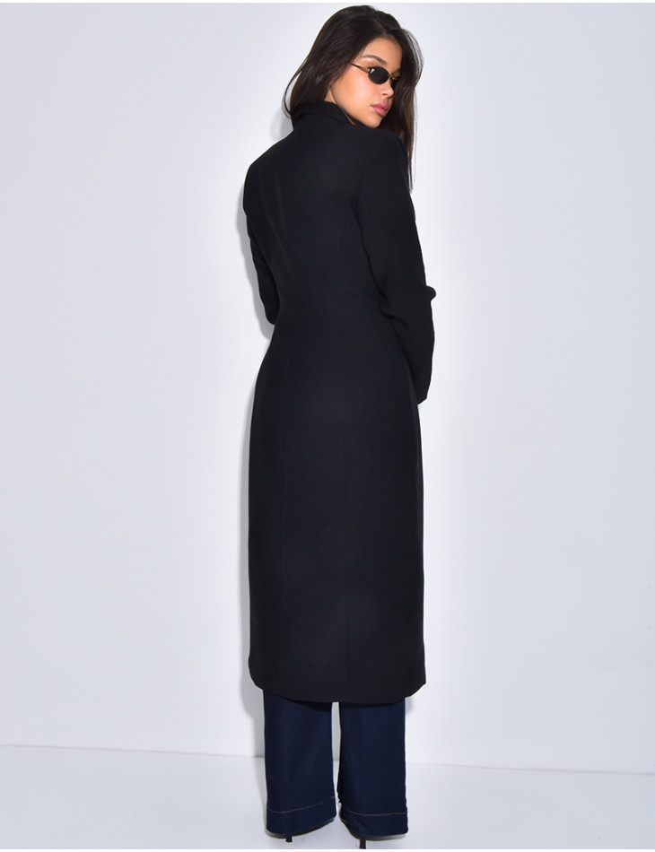 Manteau très cintré à boutons dorés