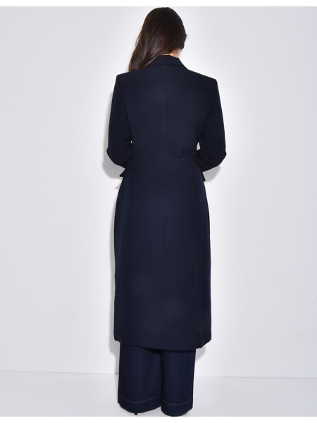 Manteau très cintré à boutons dorés