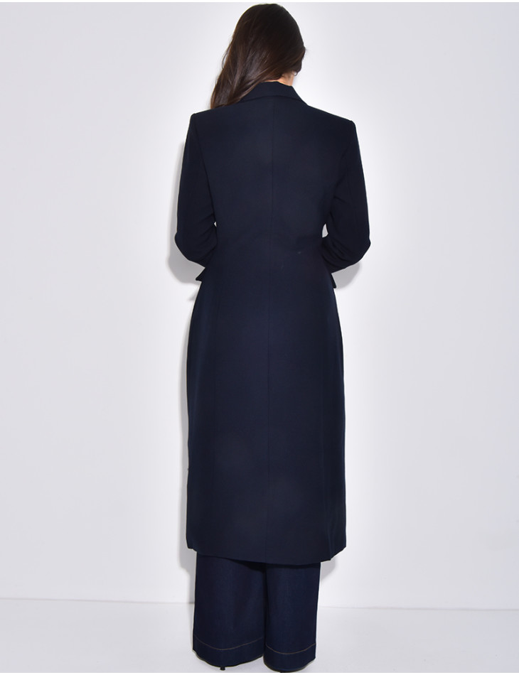 Manteau très cintré à boutons dorés