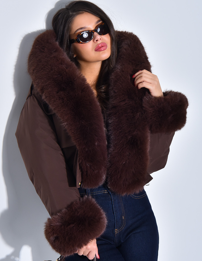 Doudoune courte à fourrure...