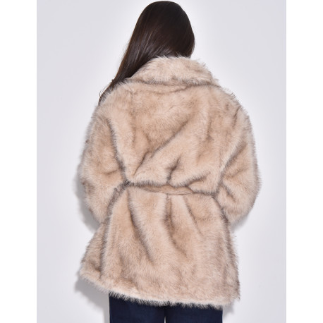 Manteau mi-long en fausse fourrure à ceinture