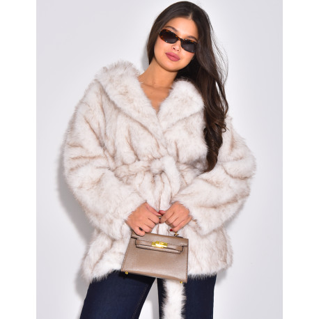 Manteau mi-long en fausse fourrure à ceinture