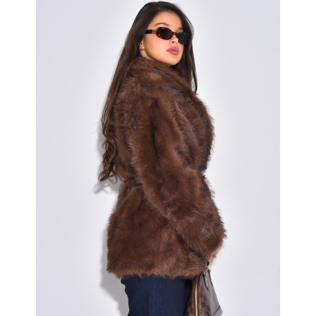 Manteau mi-long en fausse fourrure à ceinture