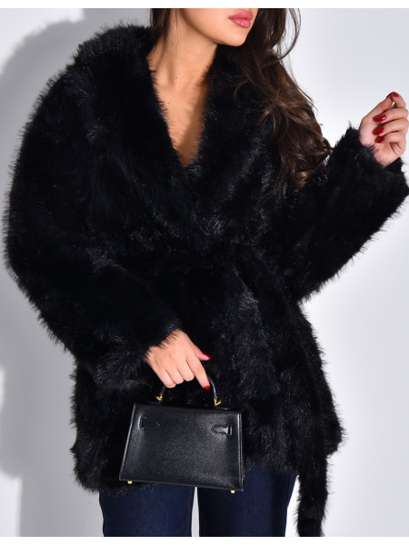 Manteau mi-long en fausse fourrure à ceinture