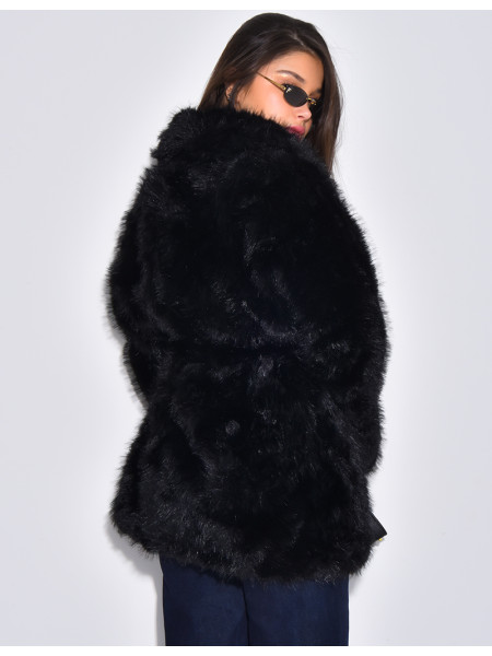 Manteau mi-long en fausse fourrure à ceinture