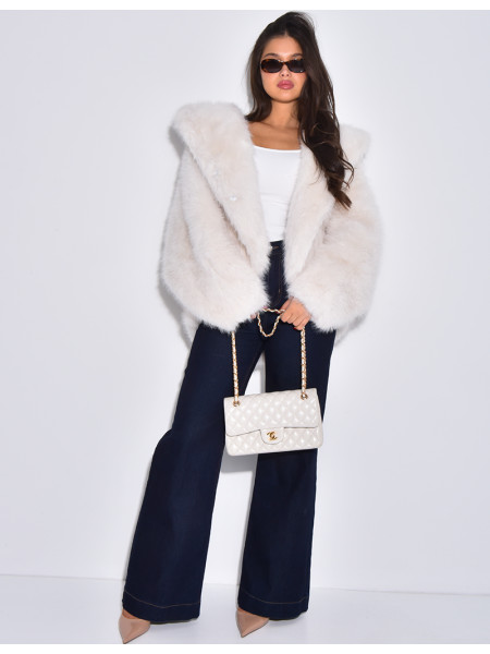 Veste courte en fausse fourrure à capuche