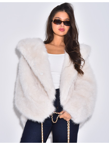 Veste courte en fausse fourrure à capuche