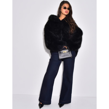Manteau en fausse fourrure à capuche