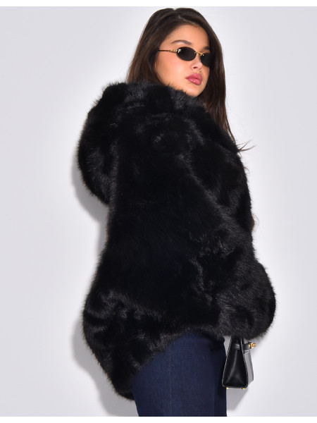 Manteau en fausse fourrure à capuche