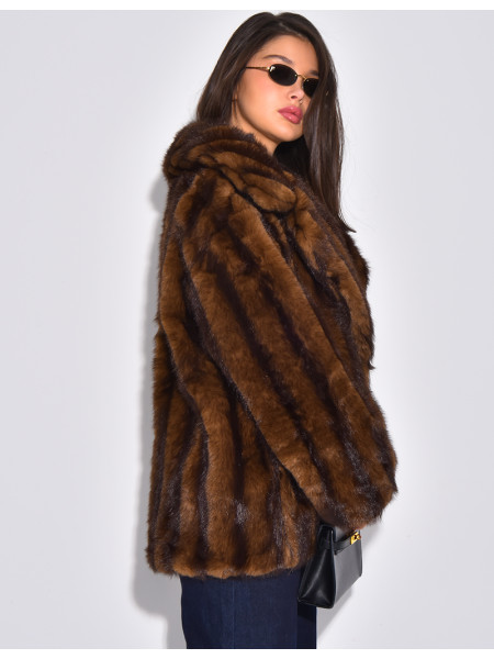 Manteau mi-long en fausse fourrure
