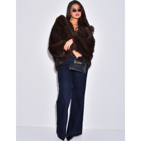 Veste oversize en fausse fourrure à capuche