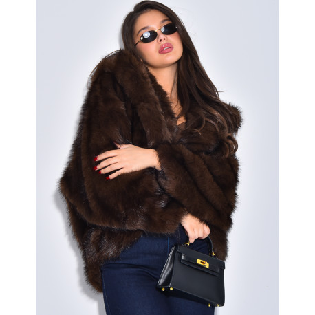 Veste oversize en fausse fourrure à capuche