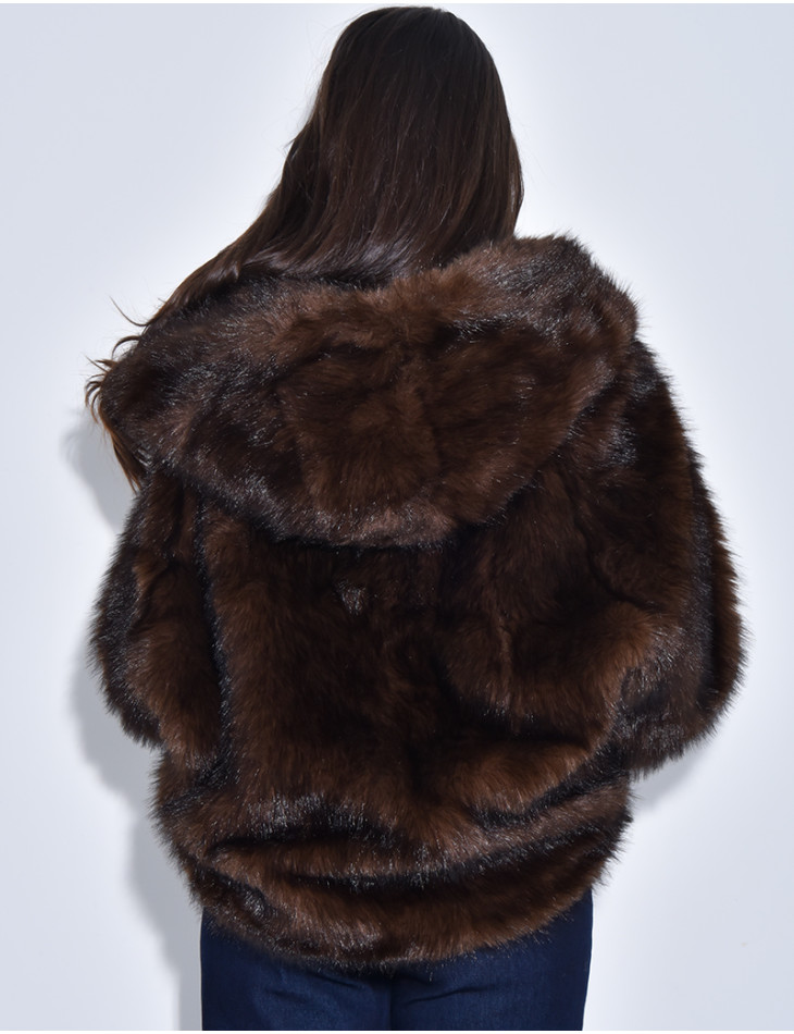 Veste oversize en fausse fourrure à capuche