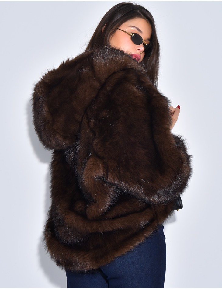 Veste oversize en fausse fourrure à capuche