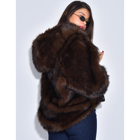 Veste oversize en fausse fourrure à capuche