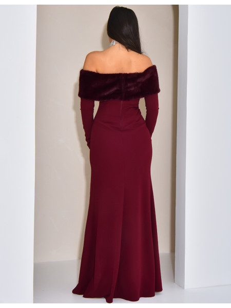 Robe longue épaules dénudées à fourrure