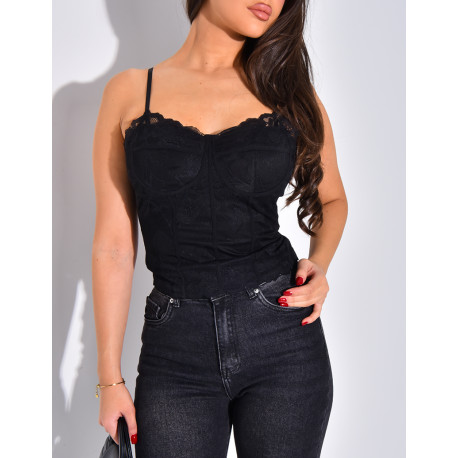 Petit top bustier en dentelle