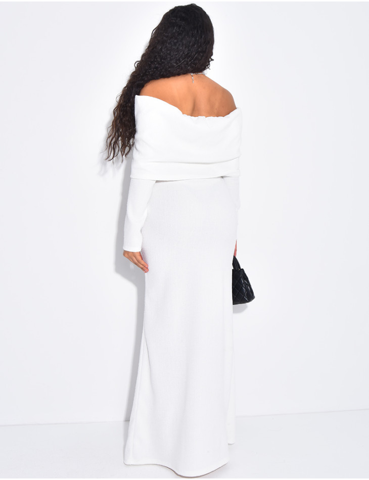 Robe longue col bateau texturée