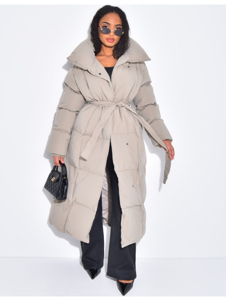 Lange, gesteppte Daunenjacke zum Binden