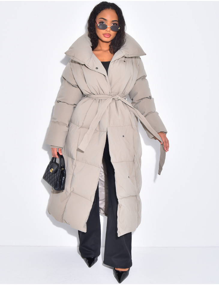 Lange, gesteppte Daunenjacke zum Binden