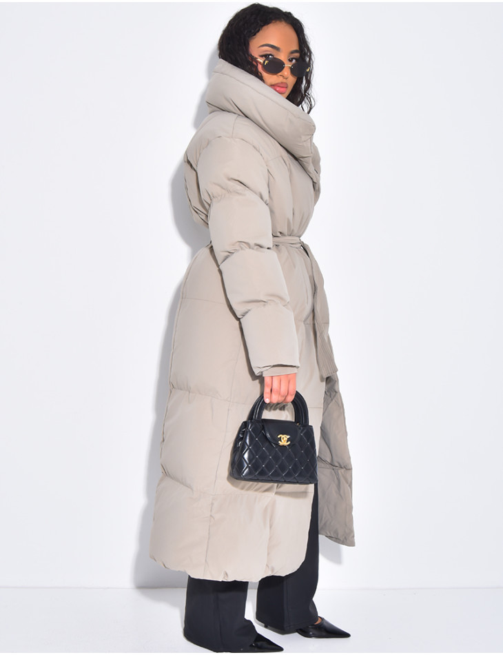 Lange, gesteppte Daunenjacke zum Binden