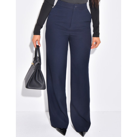 Pantalon de tailleur en laine assortie au manteau cintré