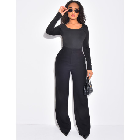 Pantalon de tailleur en laine assortie au manteau cintré