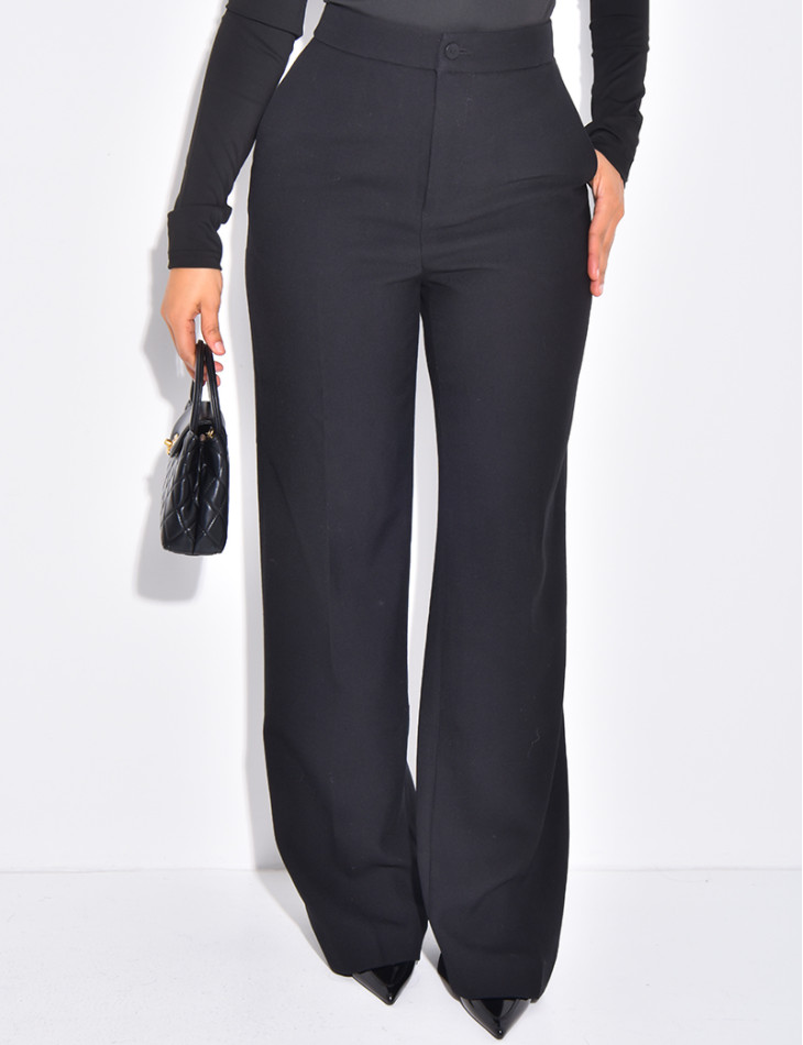 Pantalon de tailleur en laine assortie au manteau cintré