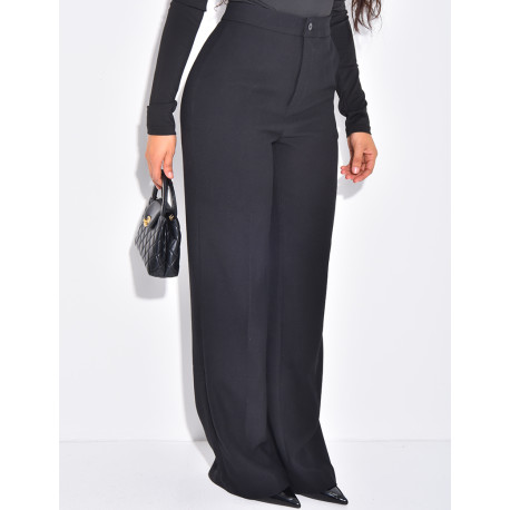 Pantalon de tailleur en laine assortie au manteau cintré