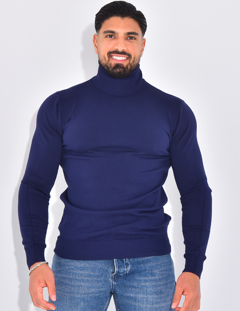 Long-sleeved turtleneck...