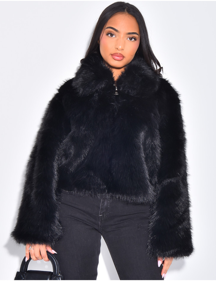 Veste courte en fausse fourrure zipée