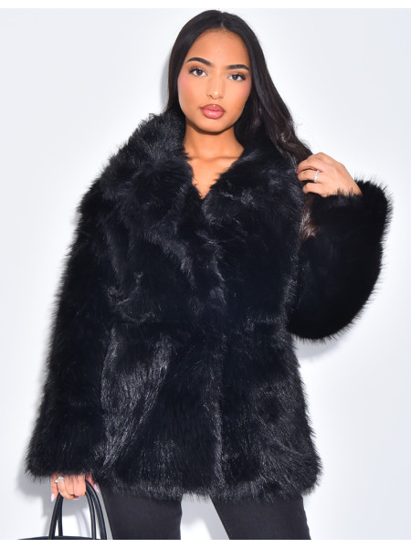 Manteau en fausse fourrure à col ouvert