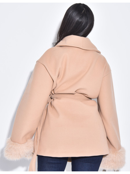 Short wrap coat with fur on the sleeves