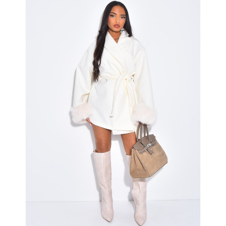 Short wrap coat with fur on the sleeves