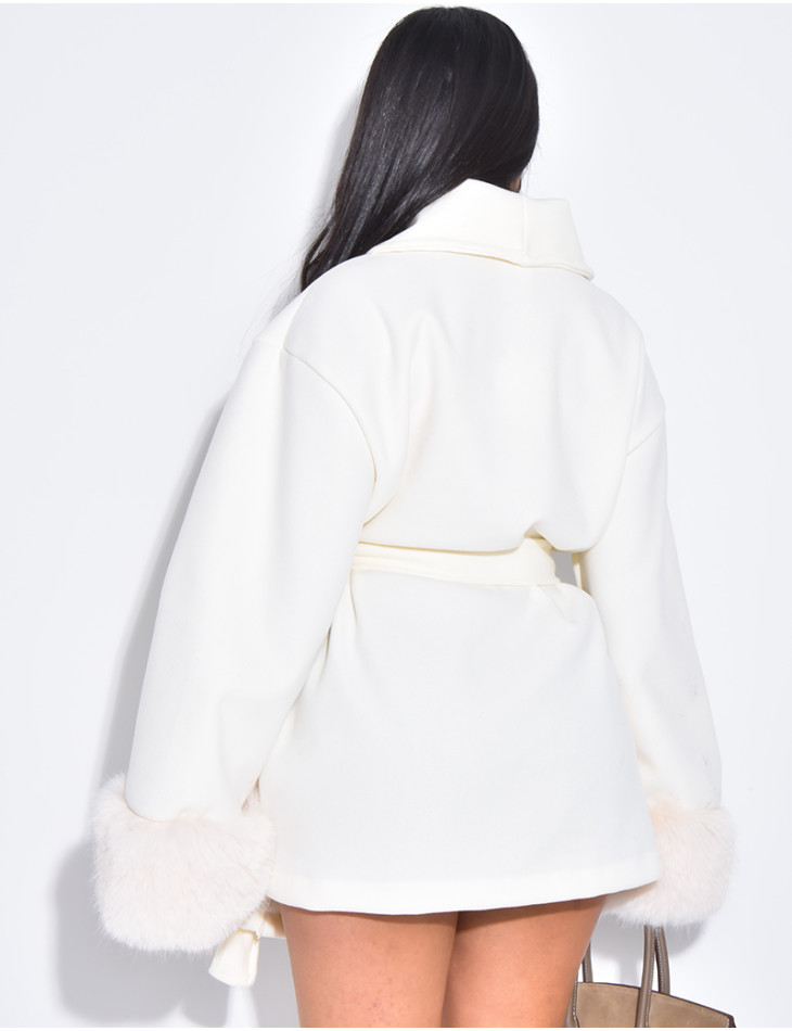 Short wrap coat with fur on the sleeves
