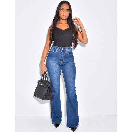 Skinny stretch jeans with flared legs