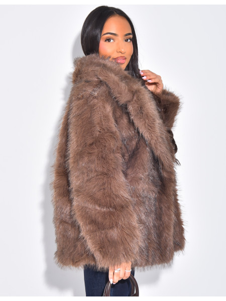 Halblanger Mantel aus Kunstfell