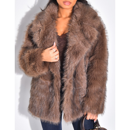 Halblanger Mantel aus Kunstfell