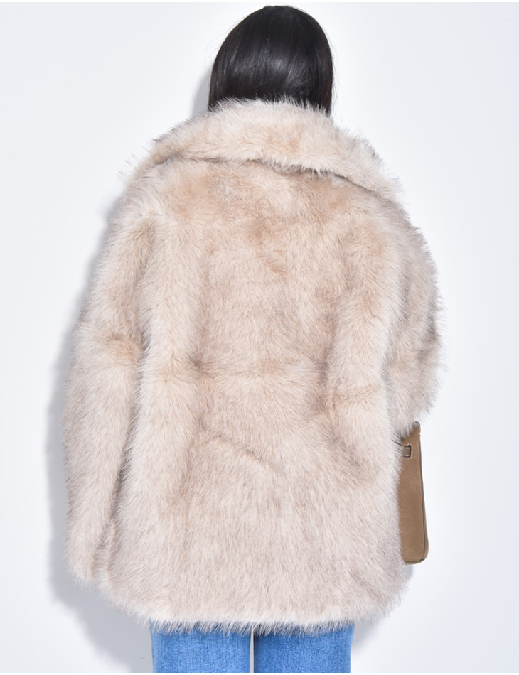Manteau en fausse fourrure à col ouvert