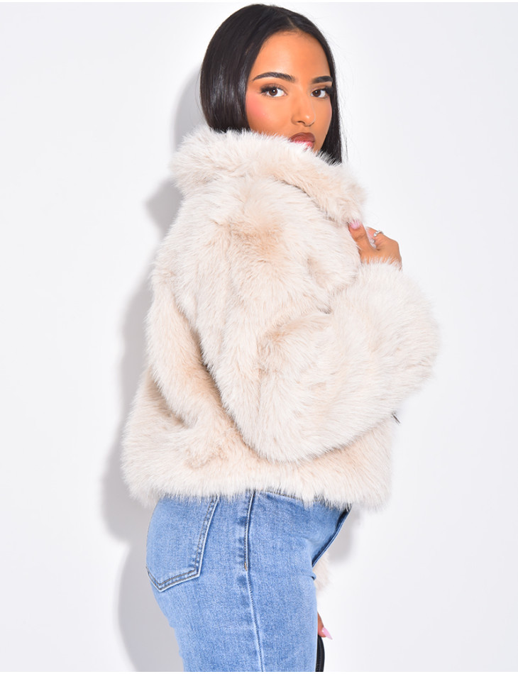 Kurze Kunstfelljacke mit Reißverschluss