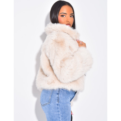 Kurze Kunstfelljacke mit Reißverschluss