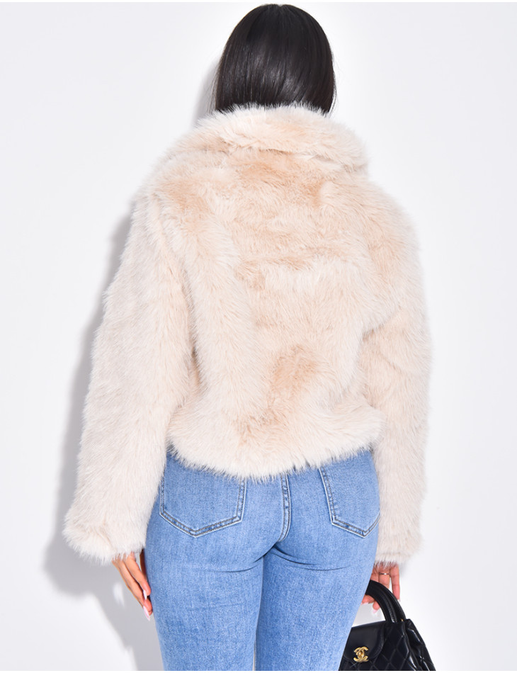 Kurze Kunstfelljacke mit Reißverschluss