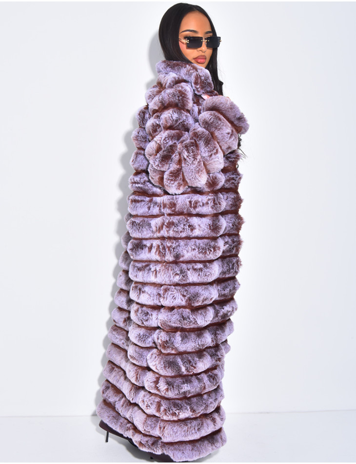 Sehr langer Mantel aus Kunstfell mit Steppoptik