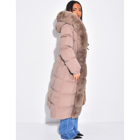 Long quilted jacket with faux fur and hood